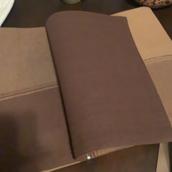 💰3 for $25! 4- Pc. Cloth Reversible Placements! - Picture 4 of 4